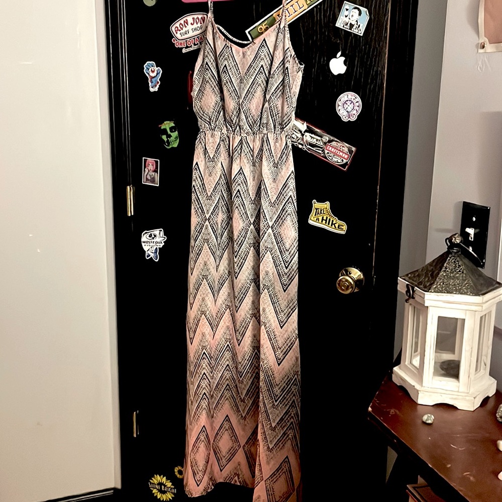 Women’s. Maurices. Small. Black/pink/white.